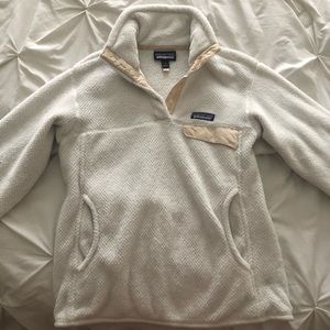 White Patagonia Fleece (Size SM)